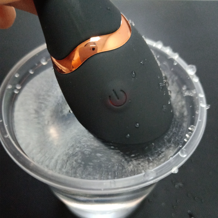 Sucking Vibrating Eggs  (4)